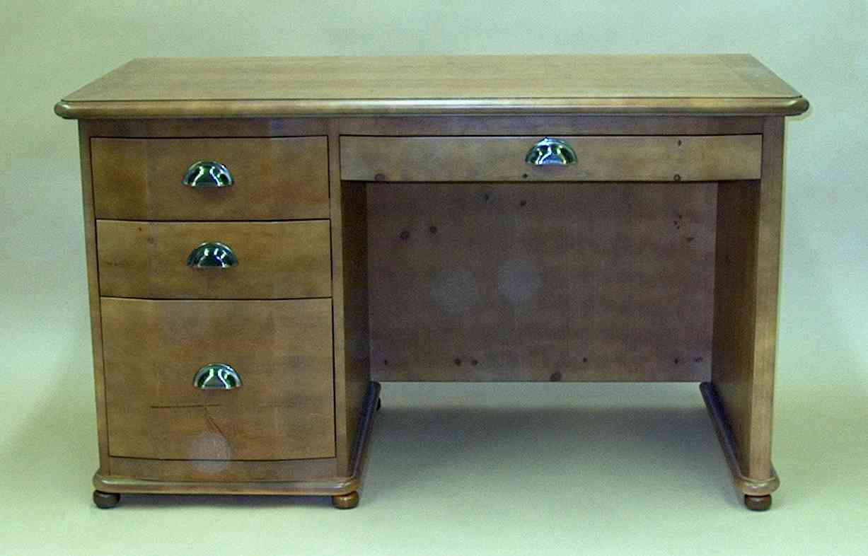 Student's Pine Desk