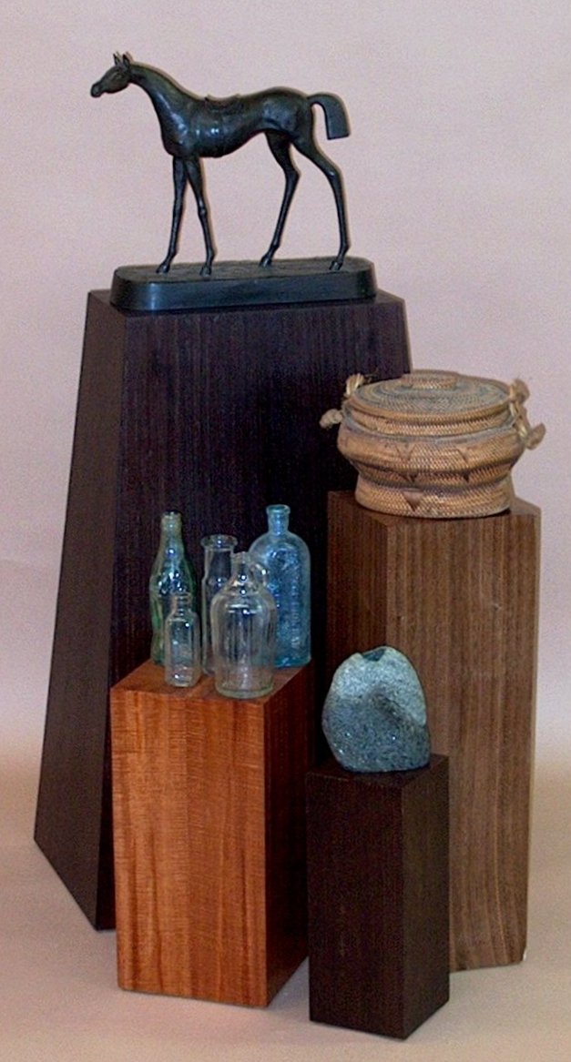 Art and Heirloom Display Stands